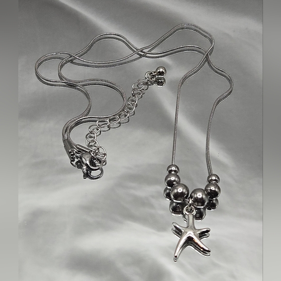 Silver Starfish Jewelry Set - Picture 6 of 12